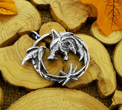 Personalized Vintage Wolf Head Circle Pendant